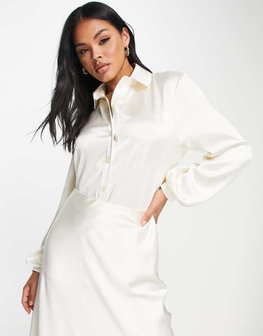 Flounce London – Durchgeknöpftes Oversize-Hemd aus Satin in Cremeweiß, Kombiteil 