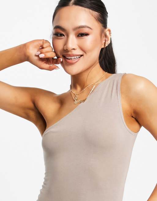 Flounce London – Ljusbrun, enkel one shoulder-body, 3 av 4