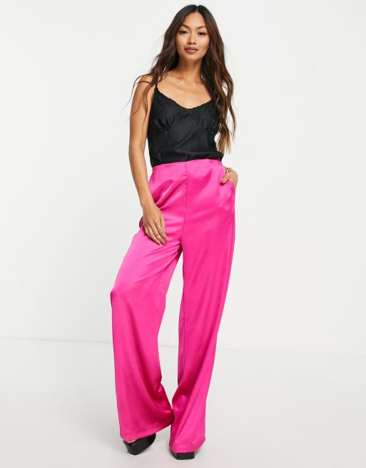 tenue avec pantalon rose fushia