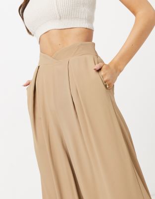 camel pleated trousers