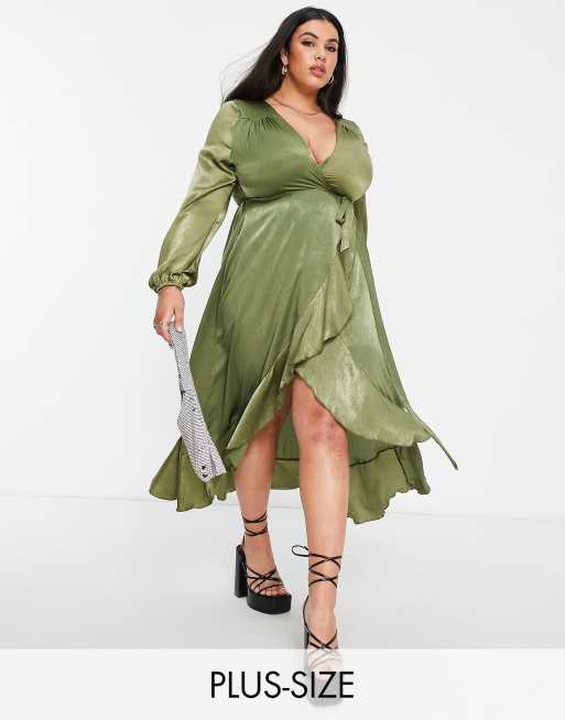 Flounce London Plus – Kakifärgad, långärmad maxiklänning med omlottdesign 
