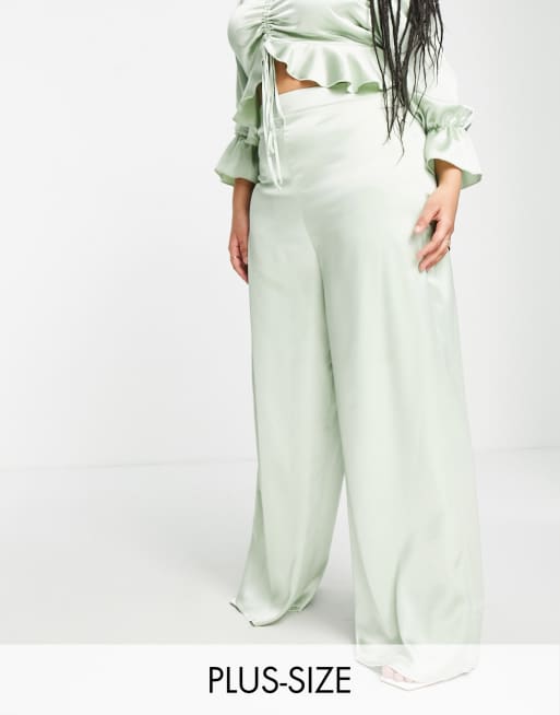 Flounce London Plus – Satinhose in staubigem Salbeigrün mit weitem Bein, Kombiteil