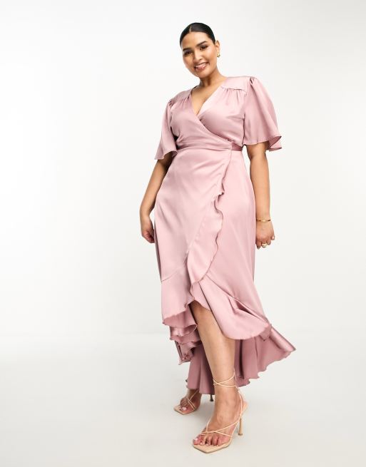 Flounce London Plus - Vestito midi a portafoglio in raso rosa erica con maniche con volant