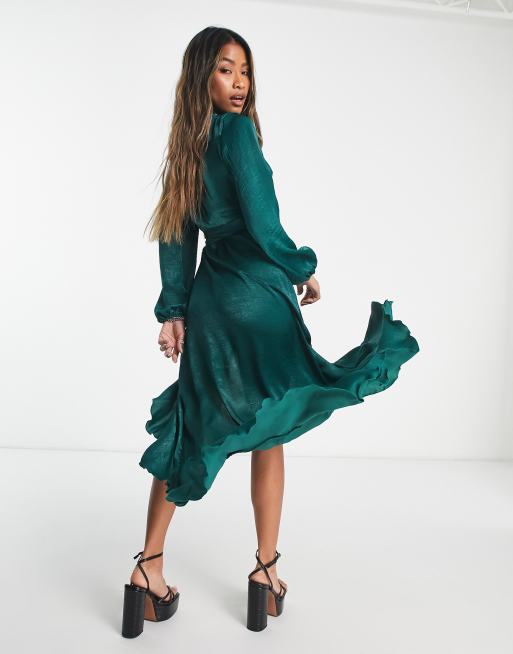 Flounce London Tall Satin Flutter Sleeve Midi Dress In Emerald  Jacquard-Green for Women