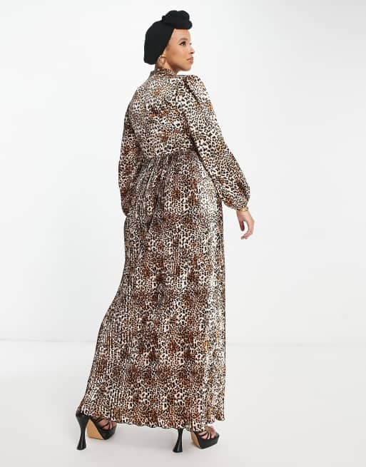 versieren Schilderen Bemiddelaar Flounce London satin plisse maxi dress in leopard print | ASOS