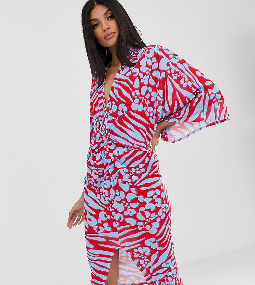 Flounce London Tall - Halflange kimono-jurk met overslag aan de voorkant en rode dierenprint-Multi