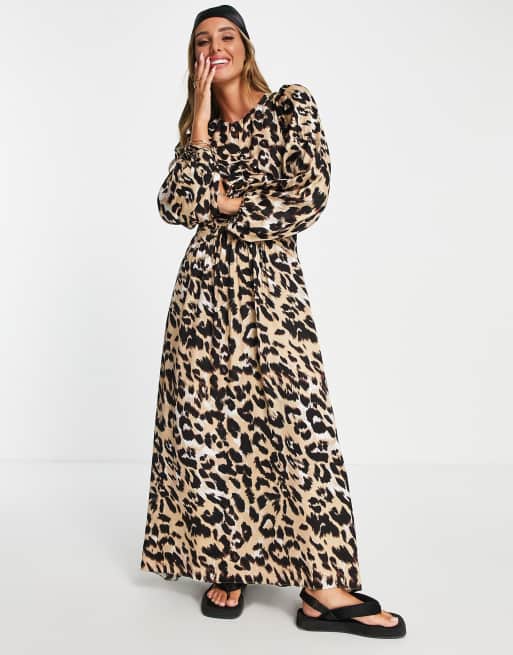 Flynn Skye – InWear – Alline – Leopardmönstrad midiklänning med rysch