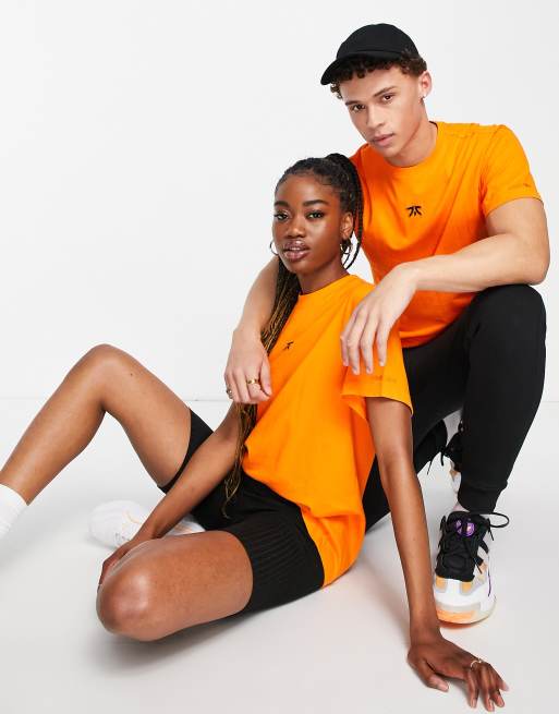 Fnatic Unisex Core T shirt con logo centrale colore arancione