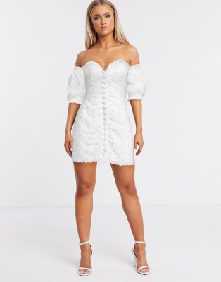 lulus flynn lace gown with train