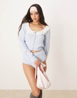 For Love & Lemons - Cupid - Strickjacke in Blau mit Zopfmuster, Kombiteil