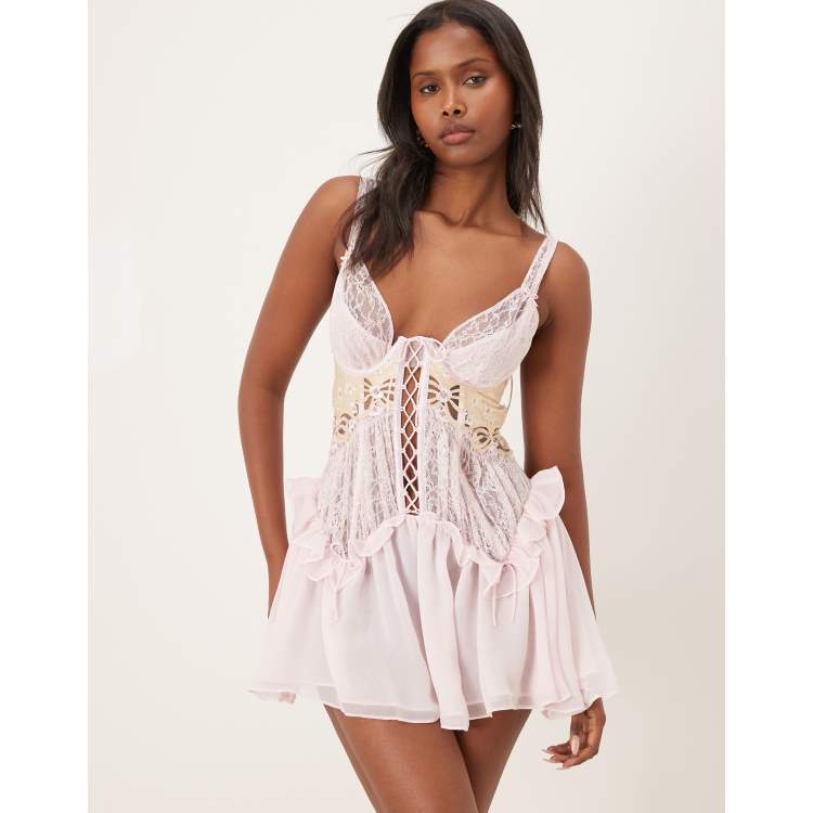 208995321-1-pink?$n_750w$&wid=