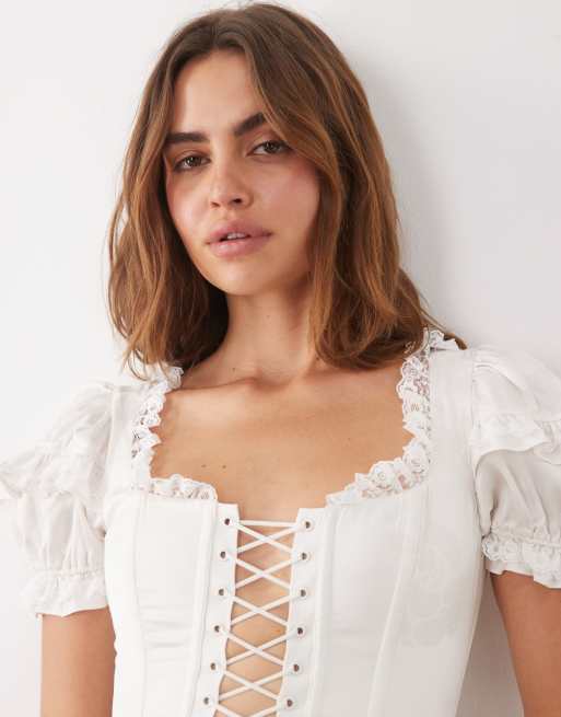 For Love & Lemons Isadora lace up front puff sleeve corset bustier top in cream, 3 of 4