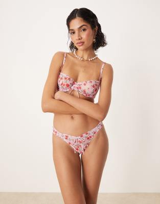 For Love & Lemons - Lottie - Geblümter Tanga-Slip in Rosa