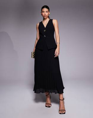 Forever New - 2-in-1 Blazer-Maxikleid in Schwarz mit Falten