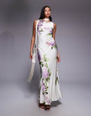 Ariane - Robe longue en satin imprimé fleuri avec détail foulard à franges - Ivoire-Blanc 40