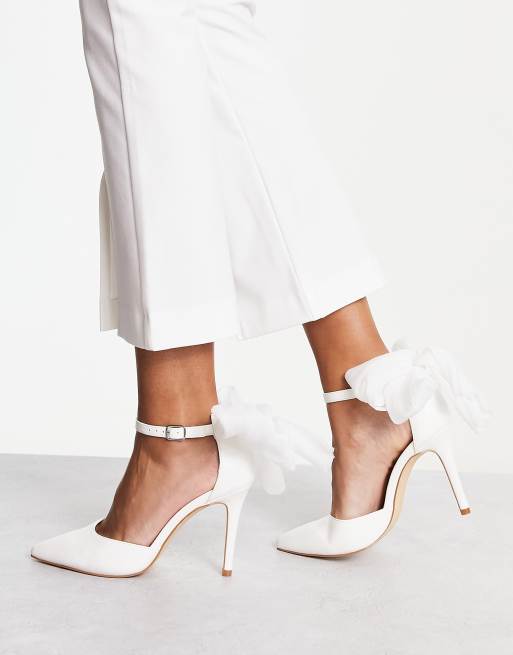 Wedding shoes with store bow on back