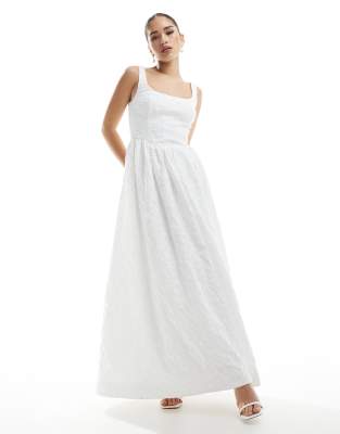 Forever New - Bridal - Maxi-Brautkleid aus Jacquard in Elfenbeinweiß
