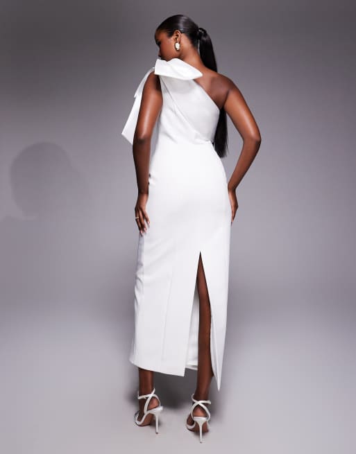 Forever New - Bruidskleding - Midi-kokerjurk met blote schouder en strik in wit, 2 van 4