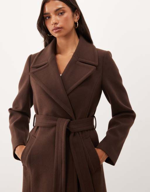 Forever New cappotto strutturato con cintura color cioccolato, 2 di 4