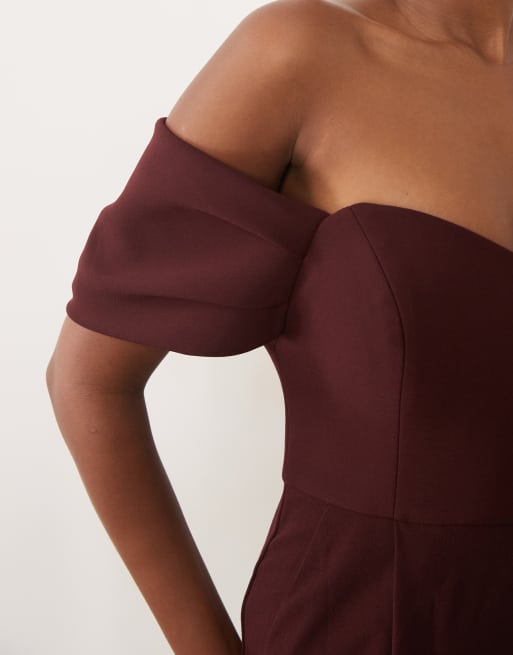 Forever New combinaison large à épaules dénudées avec détail corset, bordeaux, 3 de 4