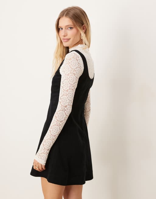sexy lace mini dress Yomorio Side Lace Up Mini Dress Sexy Backless Black Halter Bodycon Dre –  YOMORIO main image 0