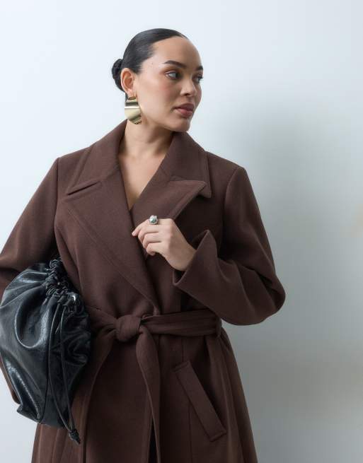 Forever New Curve abrigo estructurado con cinturón de efecto lana en chocolate, 5 de 5