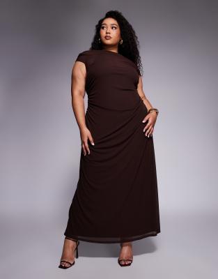Forever New Curve - Brooklyn - Zweilagiges Midaxikleid aus Netzstoff in Schokobraun-Brown