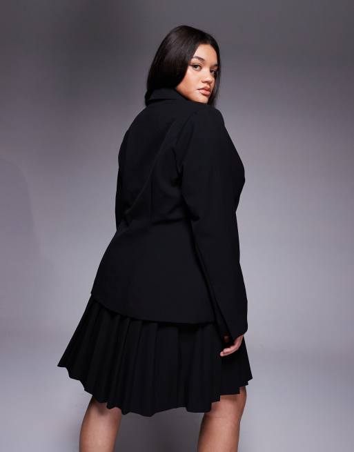 Forever New Curve – Elegantes 2-in-1-Blazer-Minikleid mit Faltenrock in Schwarz, 3 von 4