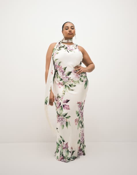 Forever New Curve – Elfenbensvit, blommig maxiklänning i satin med scarfdetalj och fransar - view 1