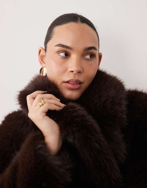 Forever New Curve faux fur long line coat in chocolate, 3 of 4