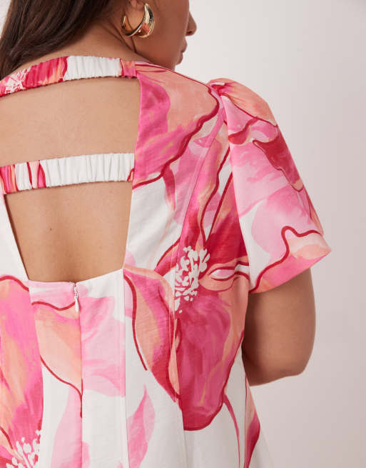 Forever New Curve flutter sleeve midaxi dress in floral print, 2 of 4