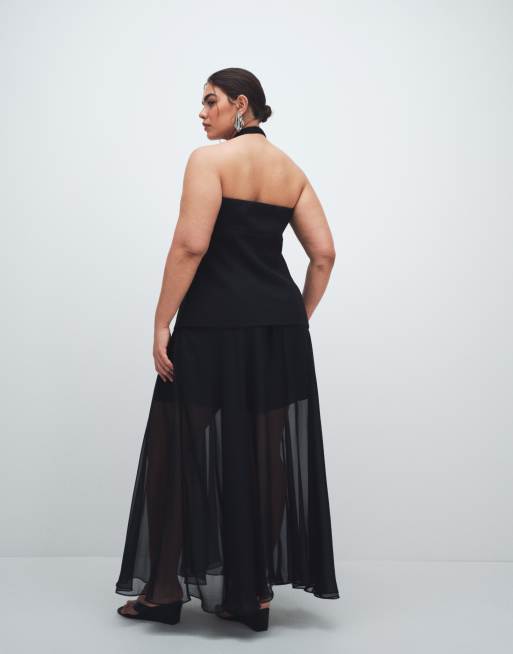 Forever New Curve halter neck godet maxi dress in black, 4 of 7