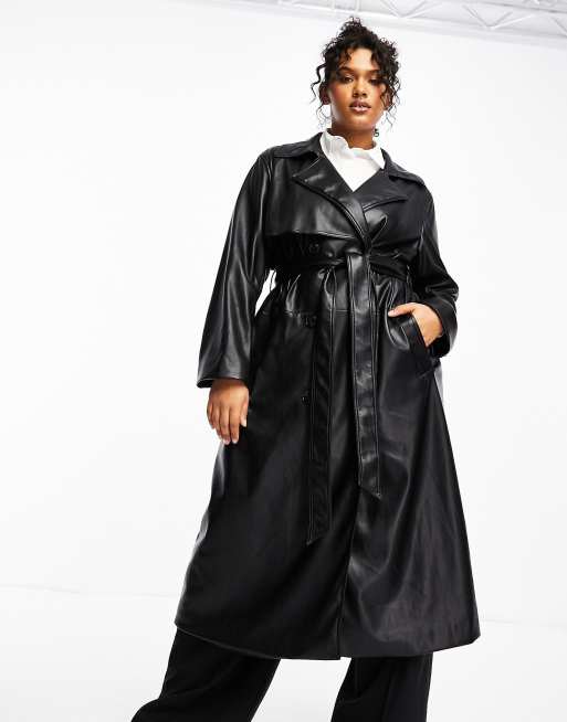 Forever New Curve - Manteau long à ceinture en PU - Noir