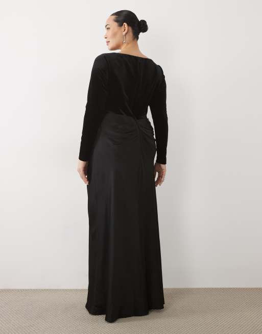 Forever New Curve maxiklänning i sammet med vid halsringning, draperad satinmidja, i svart, 3 av 4