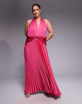 Forever New Curve - Plissiertes Neckholder-Maxikleid aus Satin in Fuchsia-Rosa