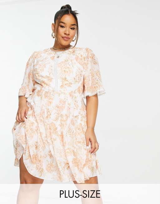 Forever New Curve - Robe courte à col montant en dentelle - Abricot fleuri