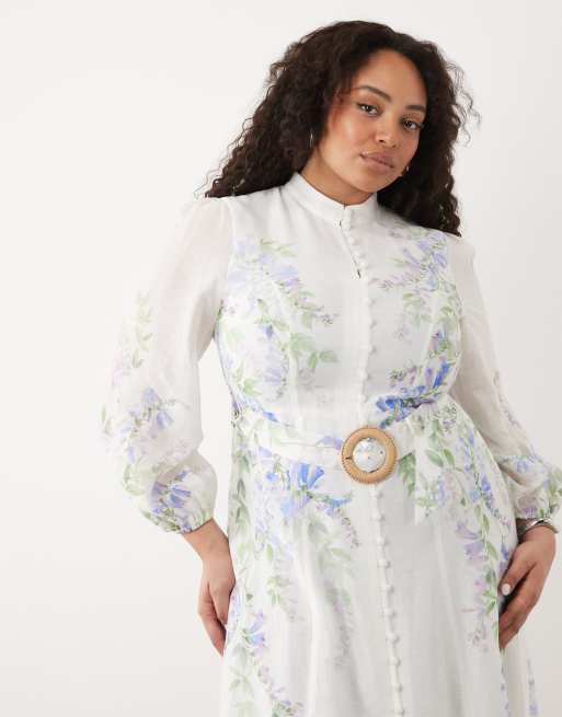 Forever New Curve - Robe mi-longue boutonnée à fleurs avec manches ballon et ceinture - Blanc, 2 de 4