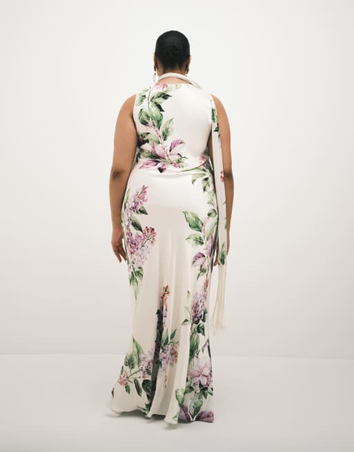 Forever New Curve tassel scarf satin maxi in ivory floral print, 2 of 4