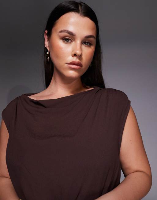 Forever New Curve - Vestito lungo 2 in 1 a sottoveste color cioccolato con top sovrapposto, 2 di 4
