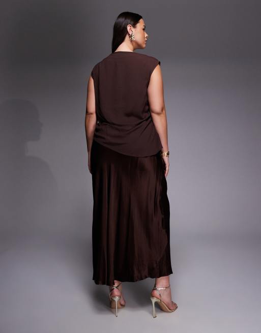 Forever New Curve - Vestito lungo 2 in 1 a sottoveste color cioccolato con top sovrapposto, 4 di 4