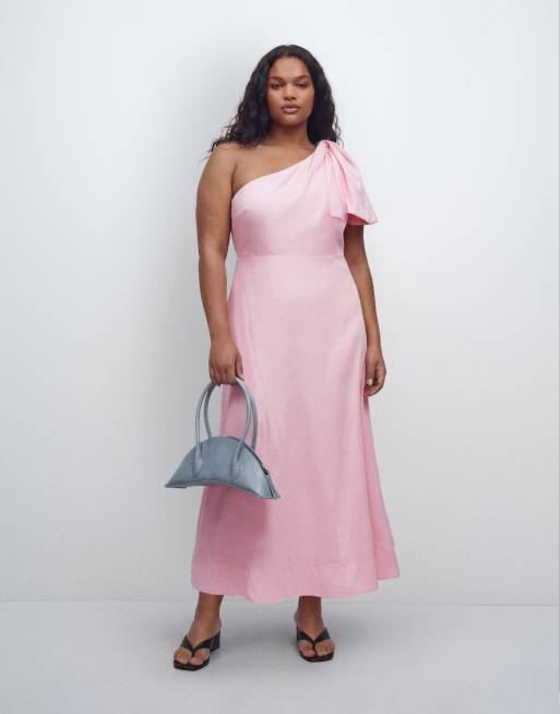 Forever New Curve - Vestito midi monospalla in lino rosa con fiocco, 9 di 11