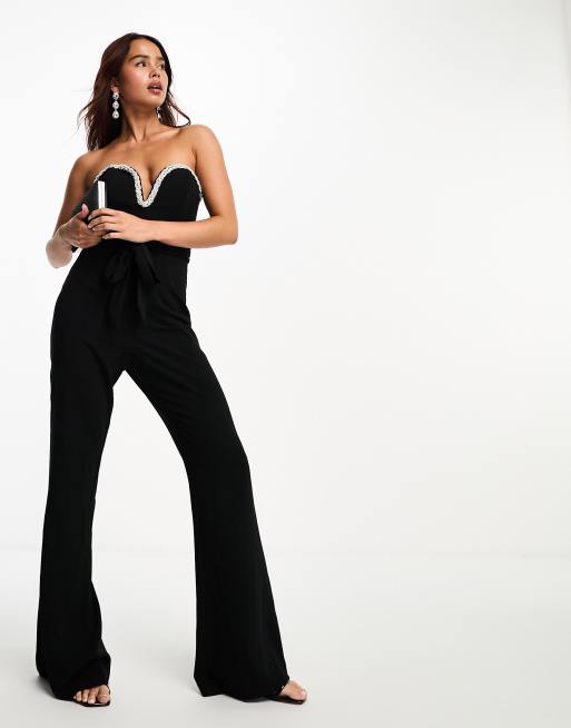 Forever New – Czarny zdobiony kombinezon z dekoltem bandeau