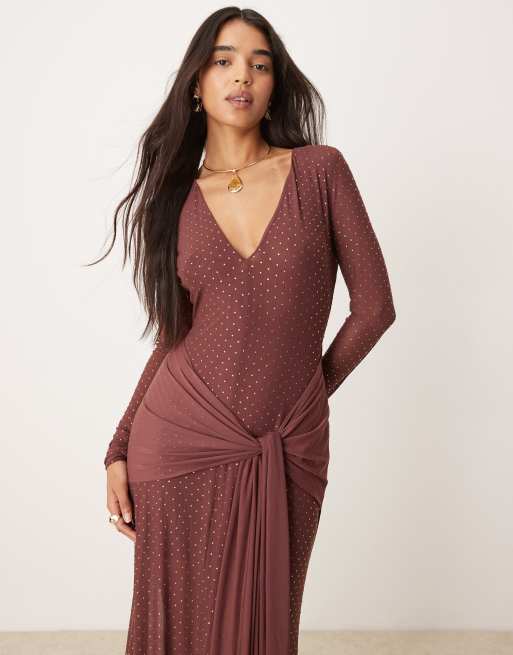 Forever New Diepuitgesneden maxi jurk met lange mouwen en hotfix