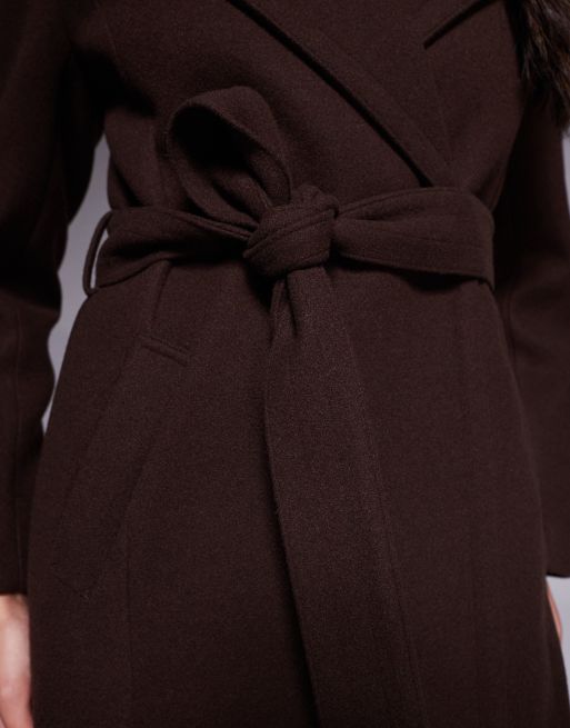Forever New – Elegancki kopertowy płaszcz w ciepłym czekoladowobrązowym kolorze, 4 z 4