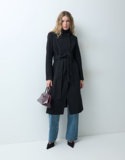 Forever New frakke med uldlook, ståkrave, bælte og lang model, sort, 2 af 4