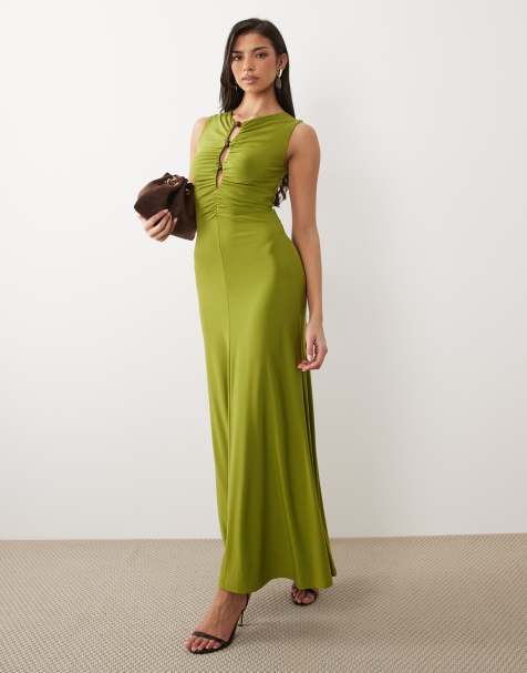 Forever New – Gerafftes Maxikleid aus Jersey in Grün mit Perlendetail - view 1