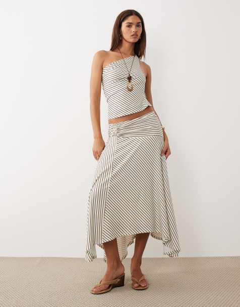 Forever New - Gestreepte midaxi rok met godetplooien en zakdoekzoom in crème, deel van co-ord set - view 1