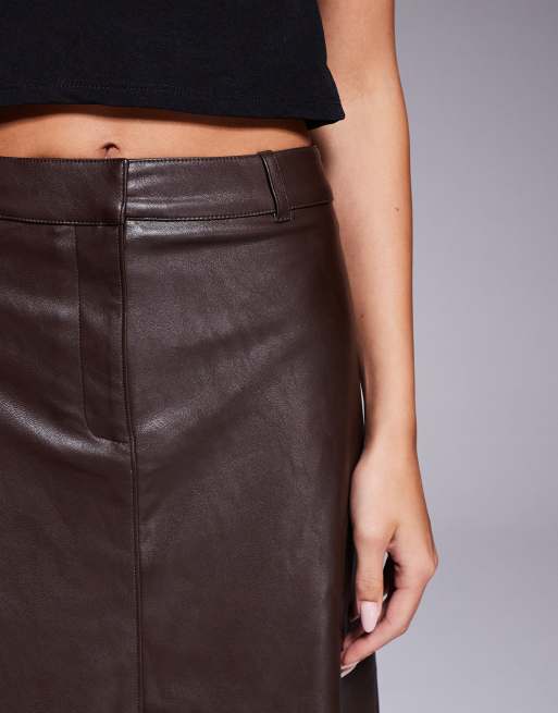 Forever New - Gonna midi svasata in pelle sintetica marrone cioccolato scuro, 3 di 5