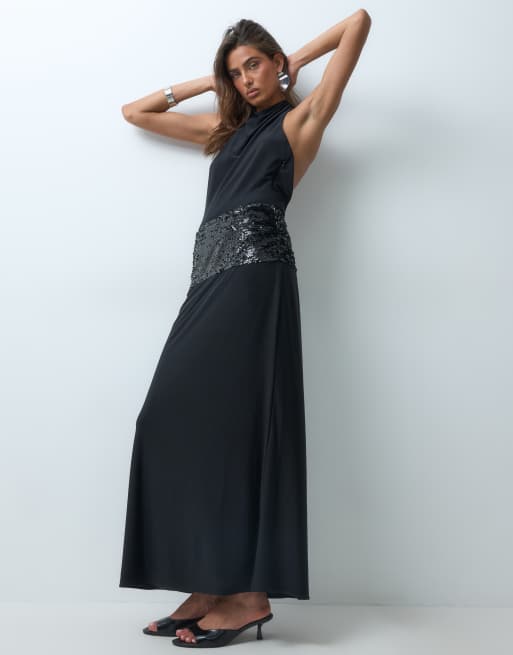 Forever New Halter-Maxikleid mit Pailletten in Schwarz, 4 von 5
