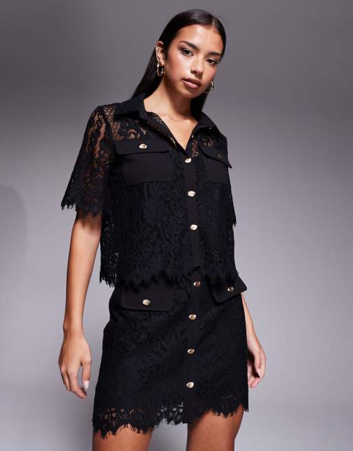 Forever New - Lola - Kanten minirok met knopen in zwart, deel van co-ord set, 2 van 5